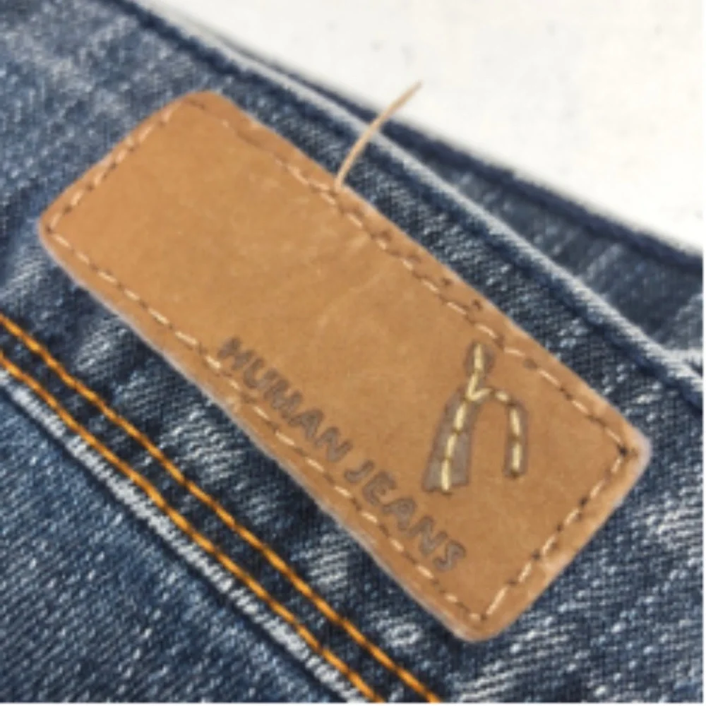 VINTAGE HUMAN JEANS FLAP POCKET MID-RISE JEANS 27x30 ⭐️